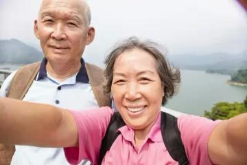 搭夥十五年，老伴趕我離開，女人：可以，給我做兩件事