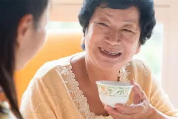 在大兒家住20年,分180萬,給大兒子100萬小兒子40萬,小兒媳不滿