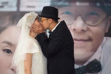 甜蜜!41歲香港女歌手曬照慶祝結婚6周年,自曝如今還對老公害羞