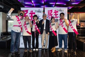 726大罷免來襲!柏林影展最佳導演發聲 喻立法院是「怪物的產地」
