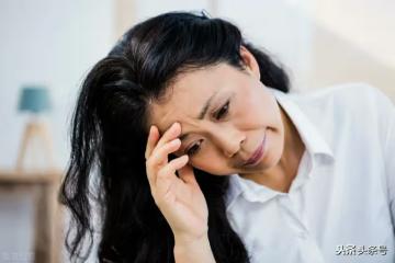 婆婆把房子和錢給了大姑姐,8年後她帶著包袱到我家說:養兒防老