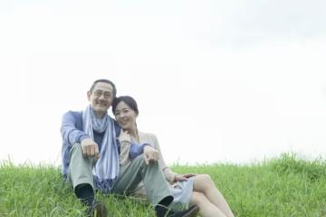 那年我向爺爺借800元學費被拒,前天我回家辦事,爺爺主動找上門.