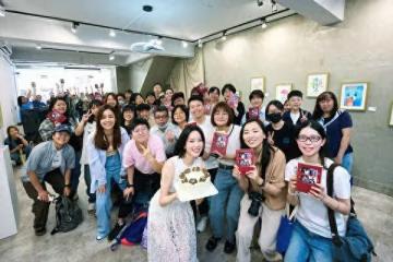 簽書會門票秒殺！畫作全售出　程予希「37歲生日願望」公開新挑戰