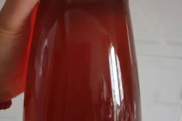 自製檸檬冰紅茶，簡單又好喝