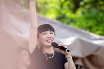 魏如萱去一趟加拿大連拿2獎！　戴愛玲唱一半「突被送結婚蛋糕」