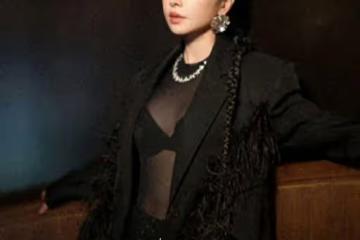 蔡依林太大膽「西裝外套里是透明薄紗」！　正面美胸全看光