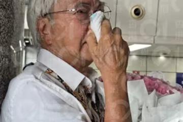 七旬老港星，接38歲小女友出獄老淚縱橫，女方坐牢2年吃胖了一圈