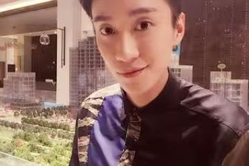 喬任梁出道18年！父穿「兒生前最愛的粉色」掃墓：仍不習慣沒有你的四季