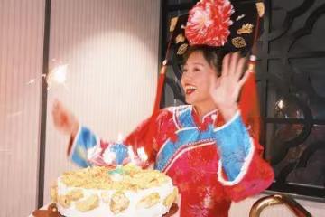 鬼鬼生日辦「還珠格格派對」！　演藝圈好友全扮成格格阿哥狂歡