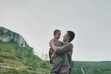 生萬物中傻挑的孩子是誰的，鐵頭頭鐵原著不冤