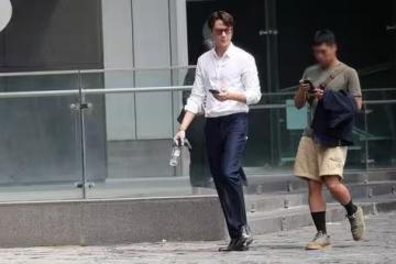 劉書宏約會席惟倫！　返家前鑽進巷弄「車內神秘獨處24mins」