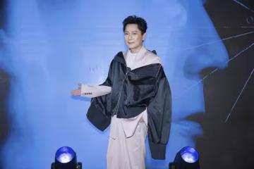 張信哲有自己的星星了！　神秘座標揭曉「還以他命名」