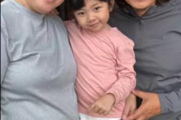 恭喜!TVB前男星58歲太太順利生下第二胎!姐姐抱著妹妹超開心!