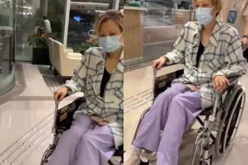 鄭秀文健身出意外! 後腰2處撕裂狂喊痛 坐輪椅、拄柺杖代步