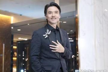 老婆領完獎換老公!馮德倫「親生IP」得獎 榮獲潮玩界奧斯卡肯定