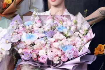 白鹿新劇《莫離》殺青應援現場，自曝得了疑難雜症瘦到86斤