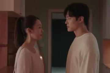 《四喜》直到馮母懇求沈明珠生下孩子,才知沈明珠為何不會結婚了