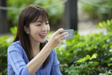 楊謹華罕曝童年回憶「大人想甩都甩不掉」　爸媽趁她睡著出去玩！