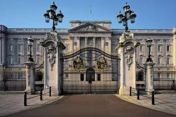 英國王室再爆大動作!安德魯王子被「除名」,連名字都被改了…