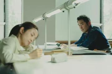 林依晨零台詞交流張孝全「靠書寫聲」對話 《深度安靜》上映日公開
