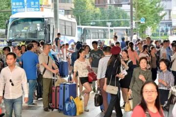 赴日遊客破3900萬,中國消費貢獻被弱化,「精日」敘事惹眾怒