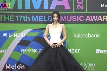 MMA/Jennie女王之姿駕到!「舊情人」Kai走在後面 巧妙擦肩而過