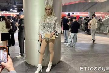 直擊/蔡依林鐵粉砸30萬從東京來! 超狂「媽祖粉」火辣造型朝聖