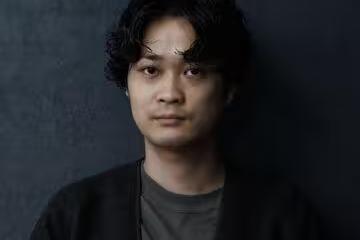 疫情失業靠iPad逆轉人生！《無名の人生》鬼才導演鈴木龍也登台