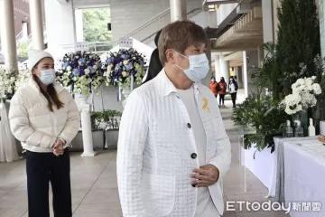 告別林光寧！　胡瓜、曾國城舉酒乾杯：祝祂一路好走