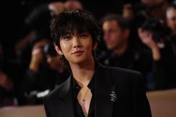 金球獎/SEVENTEEN Joshua「大開深V」帥翻紅毯 一句回家感動網