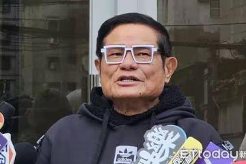 許效舜現身曹西平靈堂！　哽咽哀悼「憶37年交情」：禰不會走掉的
