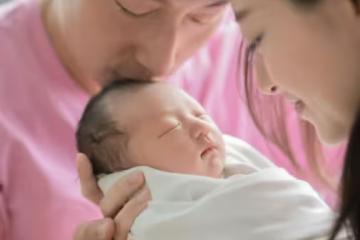 香港知名男星大曬1個多月女兒萌照！直言今年計劃讓太太再懷孕！力求生夠4個！