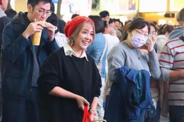 《甄嬛傳》片尾曲原唱驚現西門町街頭！　「爸爸是金曲男星」狂爆料