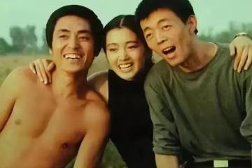 鞏俐也沒想到,那個她戀了8年沒得到的男人,又破了電影圈的神話