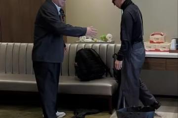 具俊曄休息室崩潰痛哭！　紙上寫滿「熙媛啊...」40年好友一看心碎了