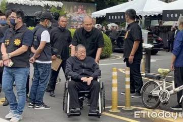 吳敦病逝!曾鬧翻乾女兒賈靜雯嘆「太突然」 林志穎淚謝:沒他就沒我