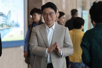 李家誠控告香港女星周秀娜誹謗！稱她是謠言唯一得益者！女方回應：深感委屈