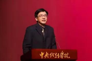 炸裂了!王鑫在職期間3人免試入編,1人被打回原形易烊千璽麻煩了