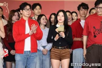 頌樂閃現台灣開工…全程流利中文對答 「刮刮樂賺1000」認了胖7kg