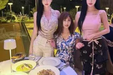 BY2難得同框媽「3人顏值超高」！Yumi解放細肩帶 Miko低胸被看光