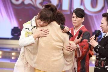 龍千玉媽媽為演唱會現身! 首提密婚、喪女之痛秒淚崩