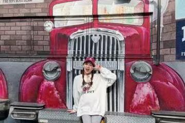 Energy書偉辣妻卸貨倒數！懷雙胞胎「挺肚最後一飛」不科學身材全被拍
