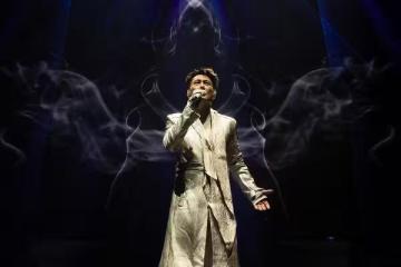 張信哲情人節開撩! 肉麻告白粉絲:做你的男人