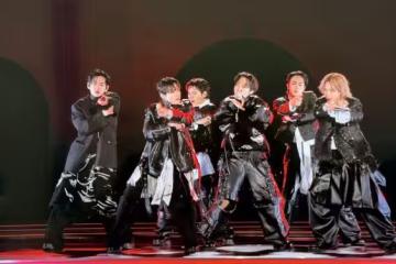 王者回歸!4萬人擠爆光化門 BTS準時開唱Jimin快哭:終於見到你們