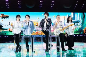 創舉!五月天唱一半「場館冒出恐龍」 演唱會變侏羅紀世界超震撼