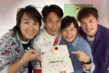 彭小刀迎48歲生日 王仁甫「躲桌底」遭疑「蛋糕有蛇?」