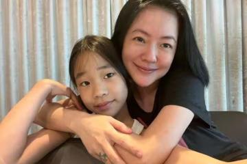 許老三提前送花慶母親節　小S認驚恐交加：她是誰？