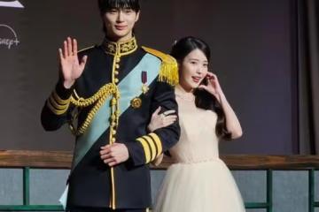 IU《21世紀》吻邊佑錫「兩人都濕了」鼻印全留臉上