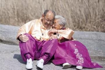《親愛的，不要跨過那條江》奶奶辭世！赴約76年摯愛爺爺　最後遺言惹淚