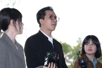 宋旻浩首出庭！遭求刑1年6個月　黑西裝現身：讓大家失望了